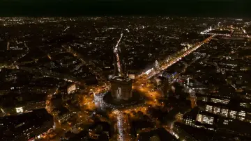 Zasłona do filmu "Pamiętać Paryż" #388414