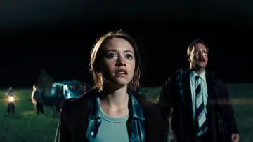 Zasłona do filmu "UFO" #406237