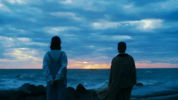 Zasłona do filmu "やがて海へと届く" #923938