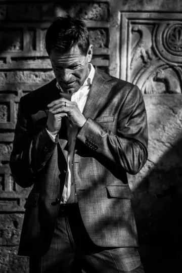 Plakat do filmu "Murarz. Na granicy spisku" #162545