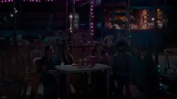 Zasłona do filmu "Wszystkie odcienie światła" #616360