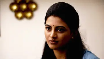 Zasłona do filmu "ஒயிட் ரோஸ்" #464932