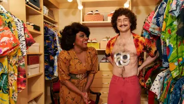 Zasłona do filmu "Weird: The Al Yankovic Story" #268220