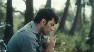 Zasłona do filmu "পুতুলনাচের ইতিকথা" #1567543