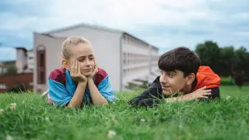 Zasłona do filmu "Georgie ma się dobrze" #195585