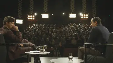Zasłona do filmu "Przez dziurkę od klucza" #1908764