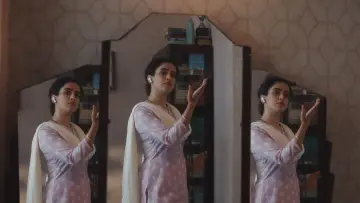 Zasłona do filmu "मिसिज़" #869831