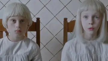 Zasłona do filmu "Tin i Tina" #307653