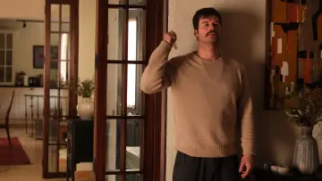 Zasłona do filmu "W uścisku" #434101