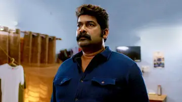 Zasłona do filmu "ഇരട്ട" #1623382