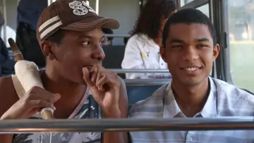 Zasłona do filmu "Nosso Sonho" #384107