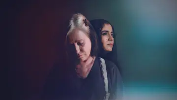 Zasłona do filmu "Elena wie" #360815