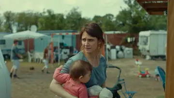 Zasłona do filmu "Szóste dziecko" #479758