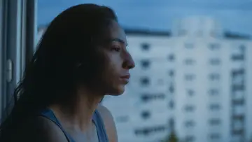 Zasłona do filmu "Młodsza siostra" #534122