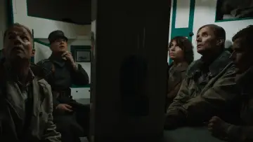 Zasłona do filmu "Wyścig o złoto" #327642