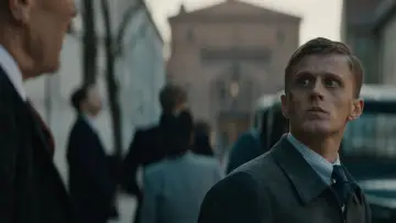 Zasłona do filmu "Wyścig o złoto" #327657