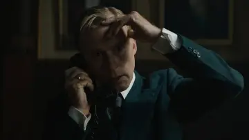 Zasłona do filmu "Wyścig o złoto" #327659