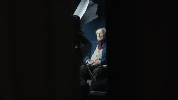 Zasłona do filmu "Vecāks par simts gadiem" #1200798