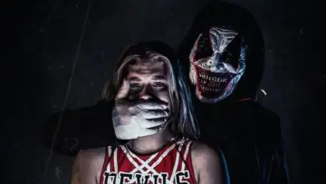 Zasłona do filmu "Polowanie na influencerkę" #441824