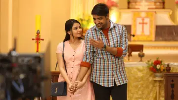 Zasłona do filmu "முஸ்தபா முஸ்தபா" #1142132