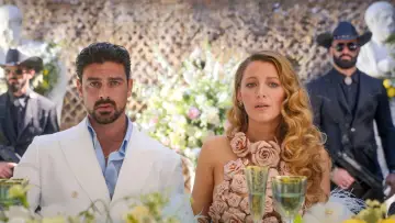 Zasłona do filmu "Kolejna zwyczajna przysługa" #595401
