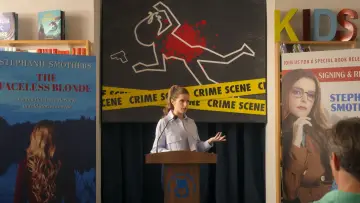 Zasłona do filmu "Kolejna zwyczajna przysługa" #595449