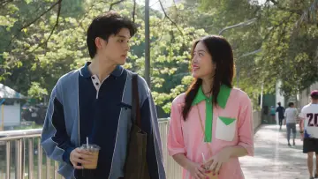 Zasłona do filmu "OMG! รักจังวะ..ผิดจังหวะ" #817570