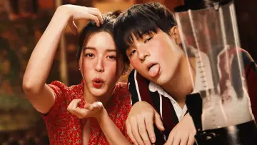 Zasłona do filmu "OMG! รักจังวะ..ผิดจังหวะ" #817572
