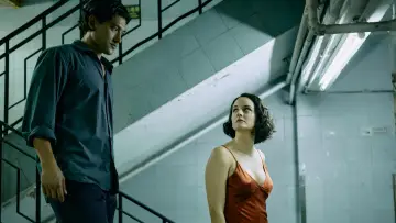 Zasłona do filmu "Emmanuelle" #589613