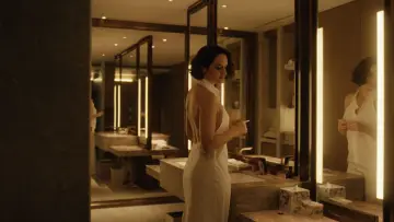 Zasłona do filmu "Emmanuelle" #589625