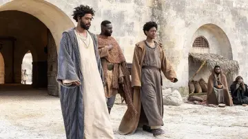 Zasłona do filmu "Księga Clarence
