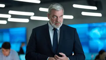 Zasłona do filmu "Niezniszczalna" #622911