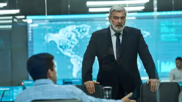 Zasłona do filmu "Niezniszczalna" #622961
