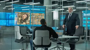 Zasłona do filmu "Niezniszczalna" #623093