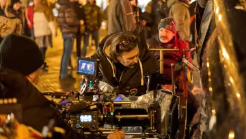 Zasłona do filmu "Niezniszczalna" #623096