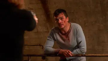 Zasłona do filmu "Niezniszczalna" #623105