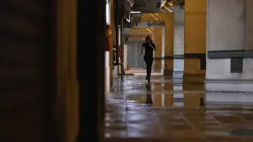 Zasłona do filmu "Niezniszczalna" #623155
