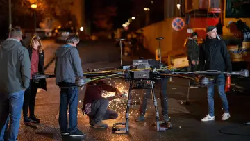 Zasłona do filmu "Niezniszczalna" #623168