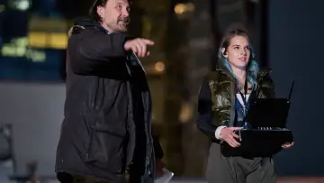 Zasłona do filmu "Niezniszczalna" #623196