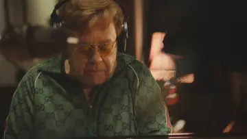 Zasłona do filmu "Elton John: Never Too Late" #792379