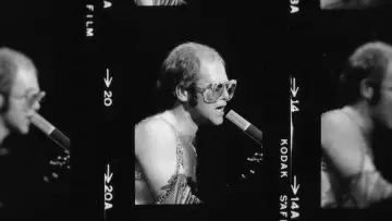 Zasłona do filmu "Elton John: Never Too Late" #792381