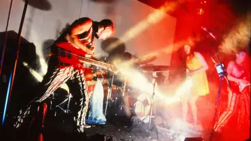 Zasłona do filmu "Butthole Surfers: The Hole Truth and Nothing Butt" #1639858