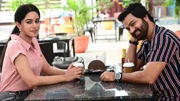 Zasłona do filmu "ఆర్గానిక్ మామ హైబ్రీడ్ అల్లుడు" #1149558