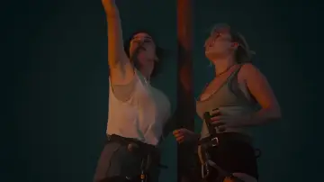 Zasłona do filmu "Nie patrz w dół" #231688