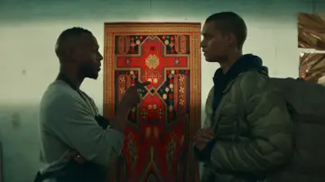Zasłona do filmu "Jestem NIM" #560907