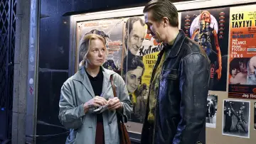 Zasłona do filmu "Opadające liście" #409304