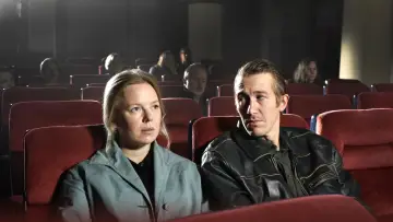 Zasłona do filmu "Opadające liście" #409305
