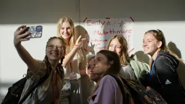 Zasłona do filmu "Girls State: dziewczęta i polityka" #443324