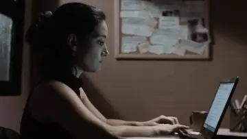 Zasłona do filmu "Sangrando" #1166515