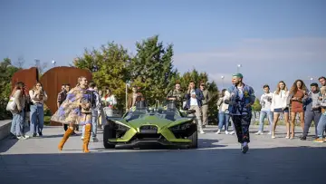 Zasłona do filmu "Szelfi Egyetem" #1148629